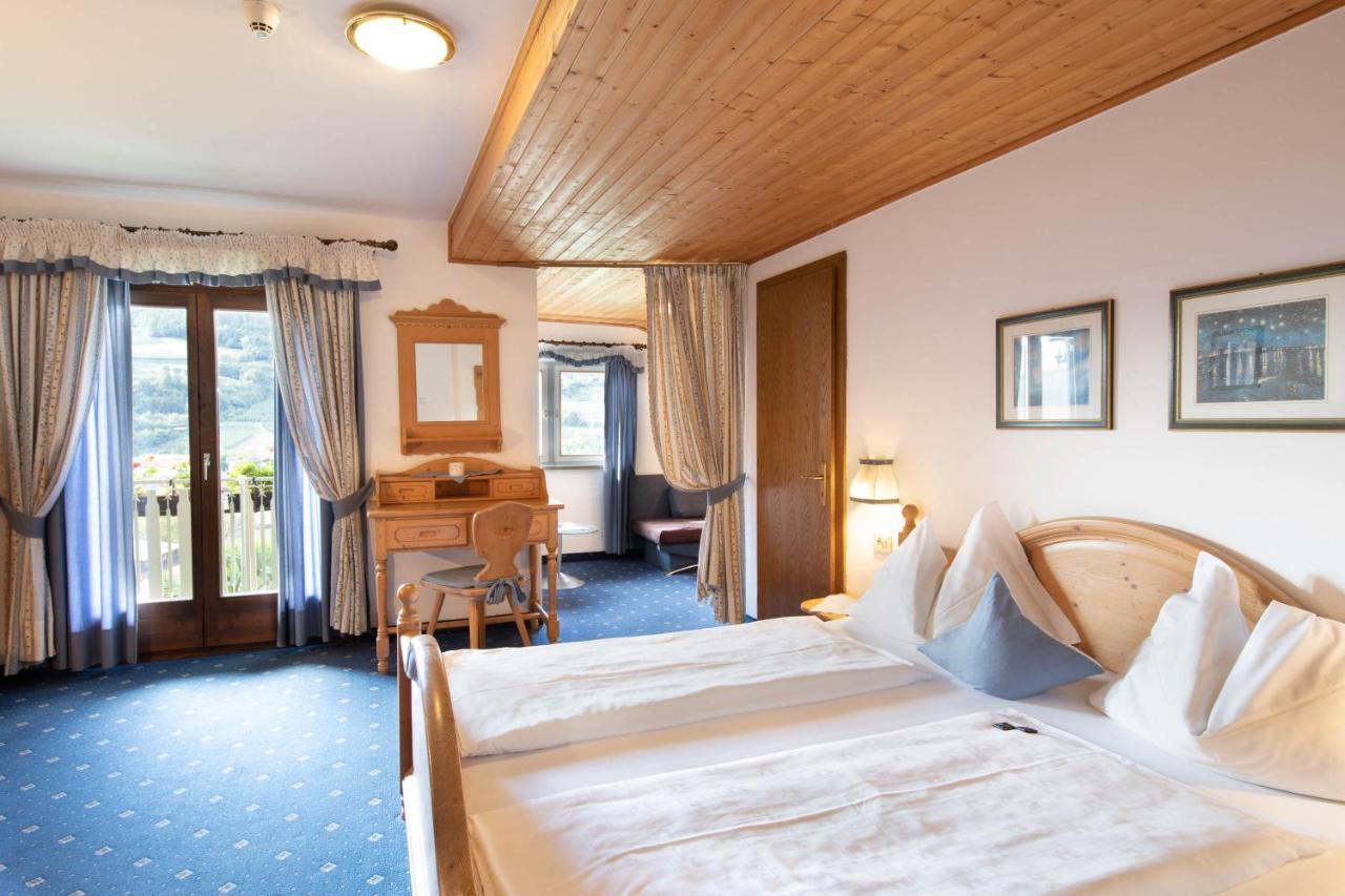 Palmengarten Hotel Gstoer Lagundo Esterno foto