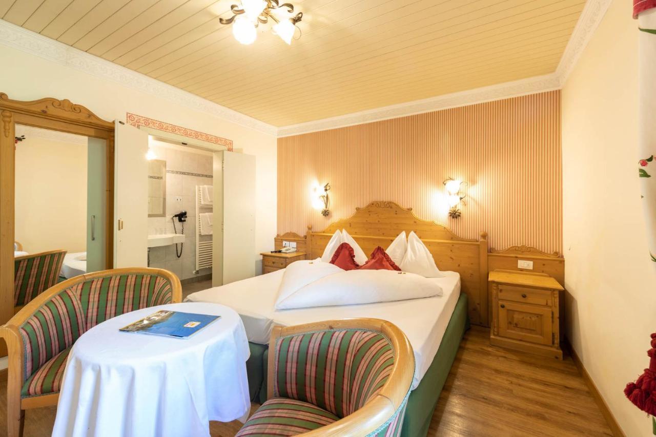 Palmengarten Hotel Gstoer Lagundo Esterno foto